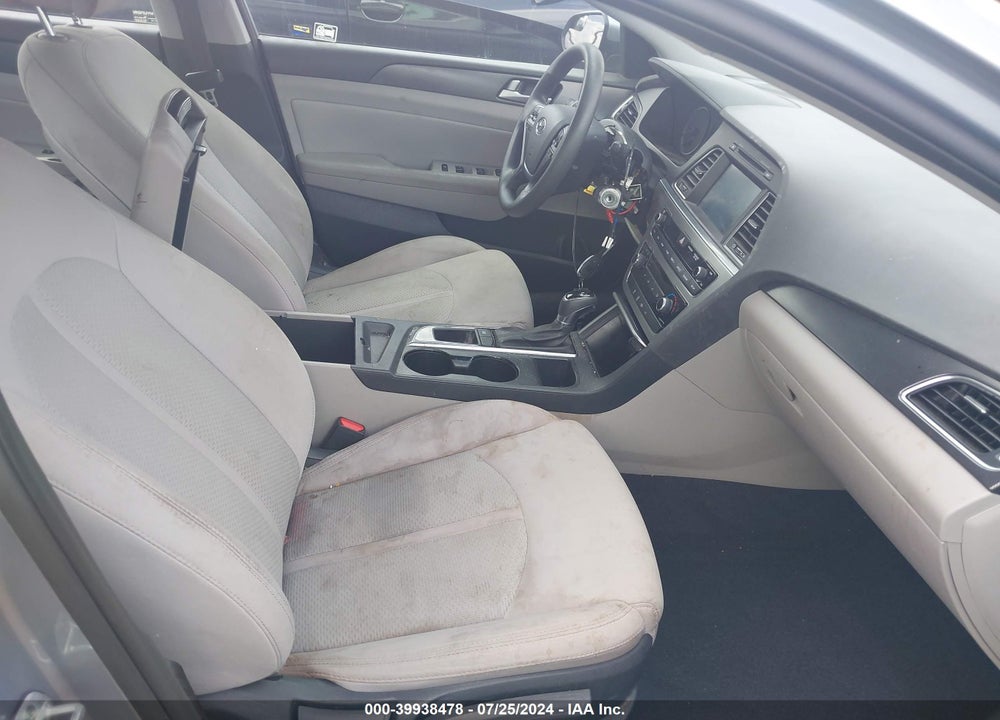 2016 HYUNDAI SONATA SPORT VIN: 5NPE34AF0GH276957
