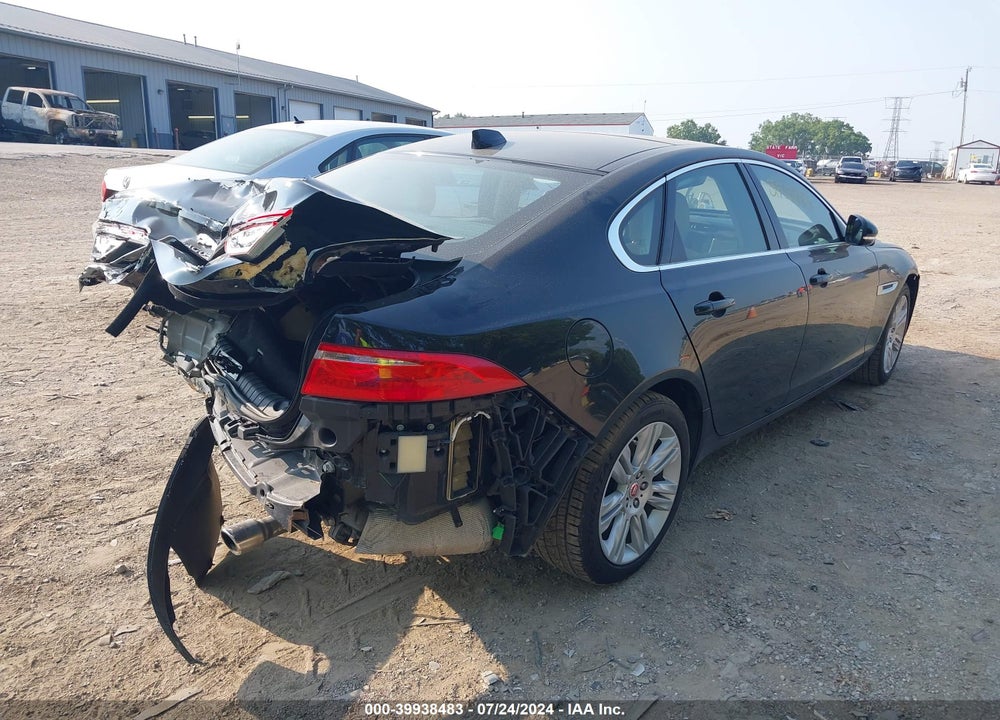 2016 JAGUAR XF 35T PREMIUM VIN: SAJBJ4BV5GCY16816