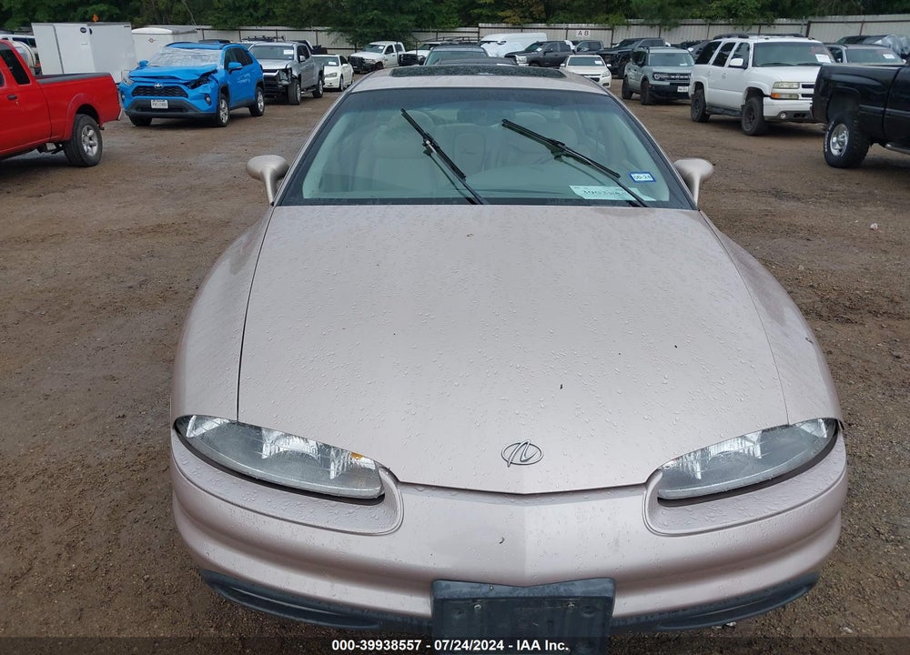1999 OLDSMOBILE AURORA VIN: 1G3GR62C8X4110408