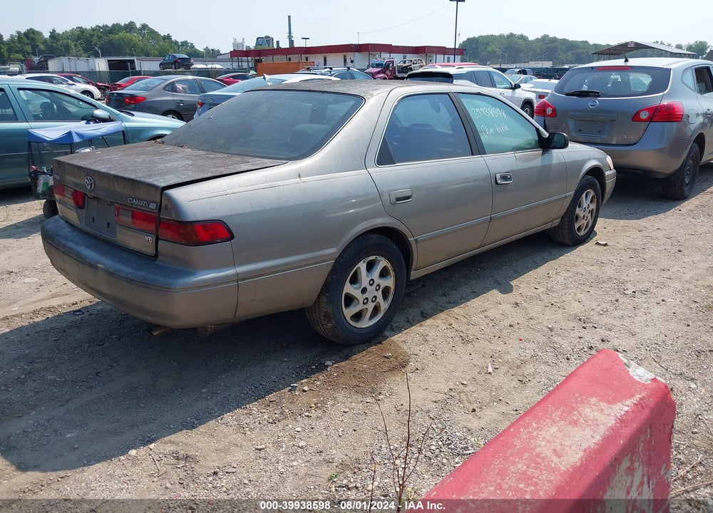 1997 TOYOTA CAMRY XLE V6 VIN: 4T1BF22K3VU000510