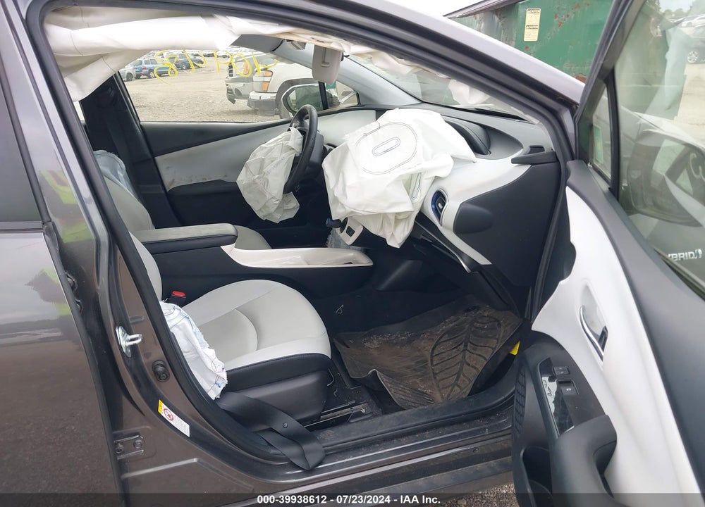 2017 TOYOTA PRIUS THREE TOURING VIN: JTDKARFU1H3536907