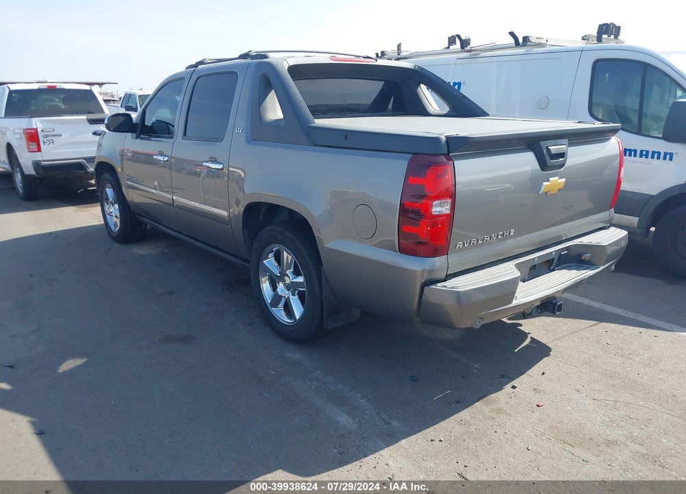 2012 CHEVROLET AVALANCHE 1500 LTZ VIN: 3GNTKGE78CG214330