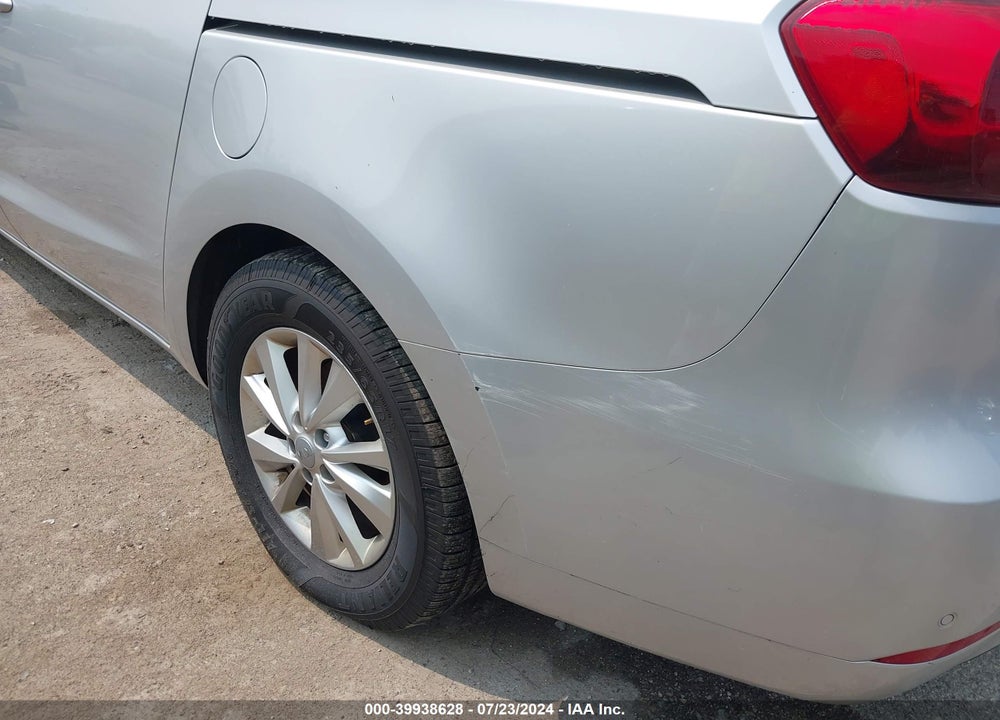 2016 KIA SEDONA LX VIN: KNDMB5C11G6163244