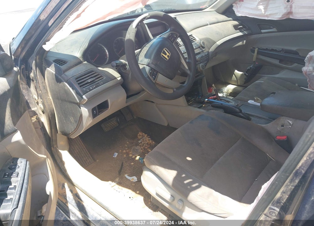 2011 HONDA ACCORD 2.4 LX-P VIN: 1HGCP2F4XBA104637