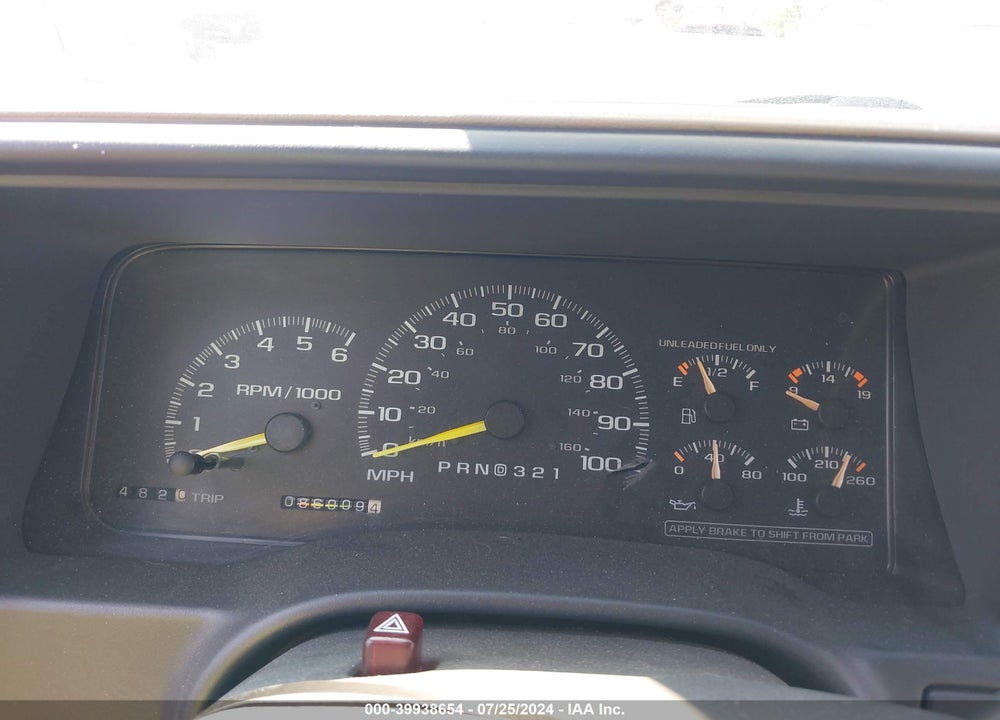 1998 CHEVROLET C1500 VIN: 2GCEC19R4W1174140