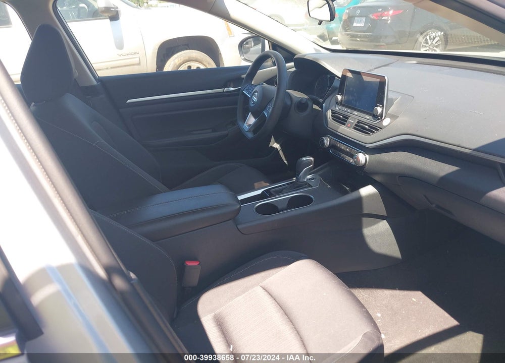 2022 NISSAN ALTIMA SV FWD VIN: 1N4BL4DV9NN383854