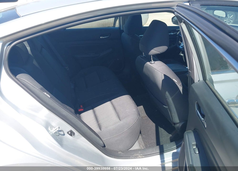 2022 NISSAN ALTIMA SV FWD VIN: 1N4BL4DV9NN383854