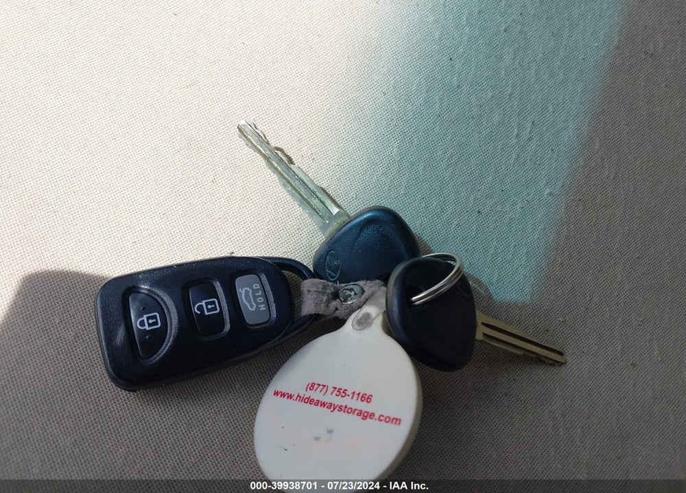 2012 HYUNDAI ELANTRA GLS (ULSAN PLANT) VIN: KMHDH4AE3CU231060