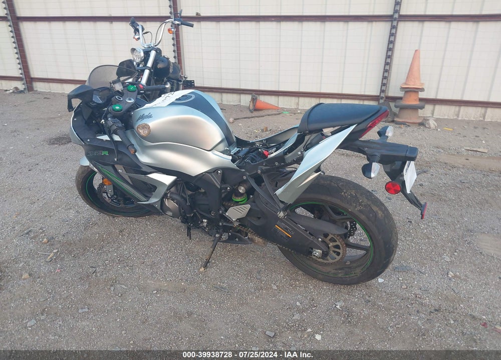 2018 KAWASAKI ZX636 E VIN: JKBZXJE14JA027388