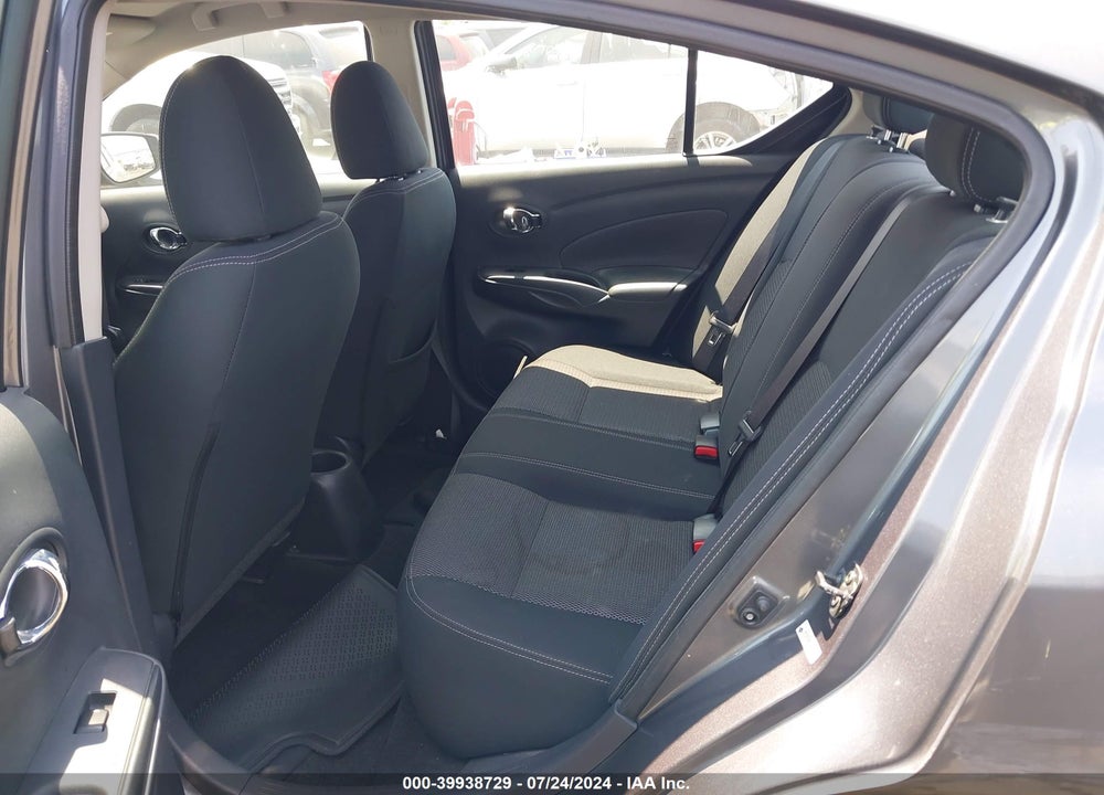 2017 NISSAN VERSA 1.6 SV VIN: 3N1CN7AP2HL818589