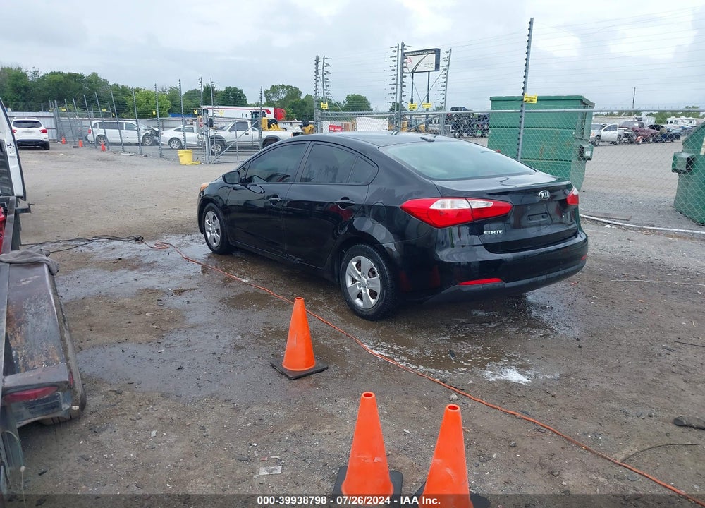 2015 KIA FORTE LX VIN: KNAFK4A66F5415766