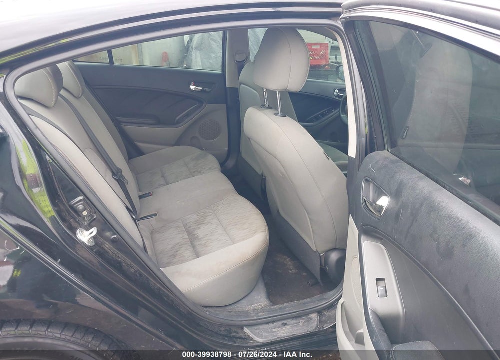 2015 KIA FORTE LX VIN: KNAFK4A66F5415766