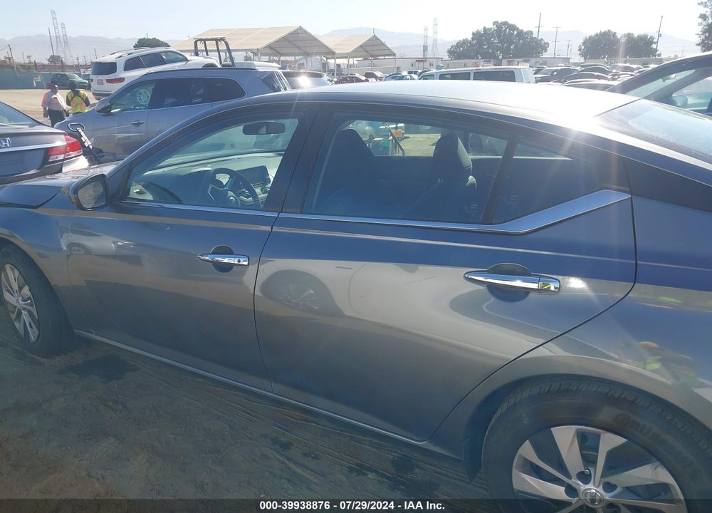 2022 NISSAN ALTIMA S FWD VIN: 1N4BL4BV1NN357817