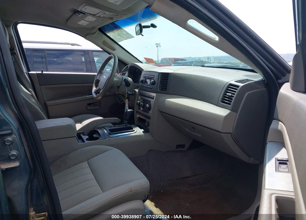 2005 JEEP GRAND CHEROKEE LAREDO VIN: 1J4GR48K05C697008