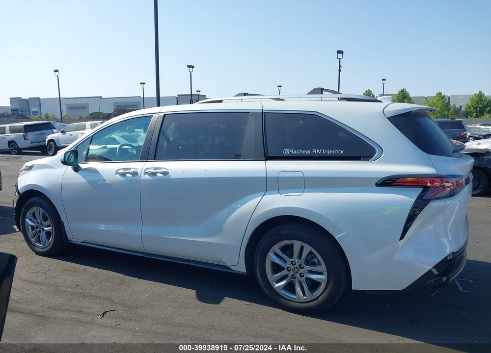 2022 TOYOTA SIENNA LIMITED VIN: 5TDZRKECXNS074896