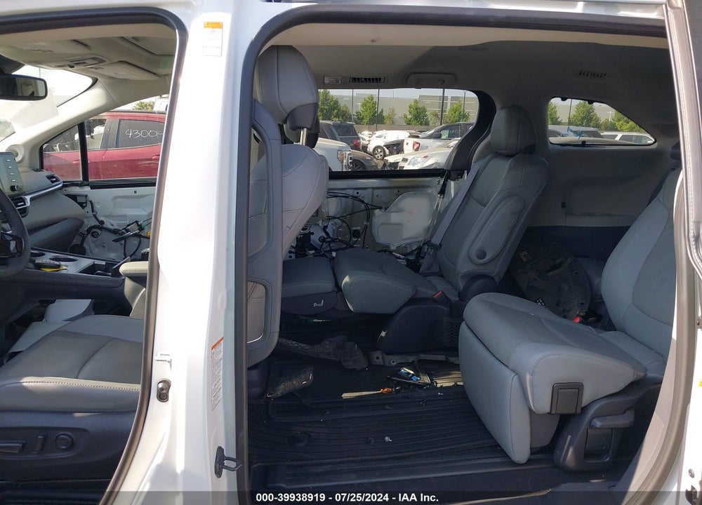 2022 TOYOTA SIENNA LIMITED VIN: 5TDZRKECXNS074896
