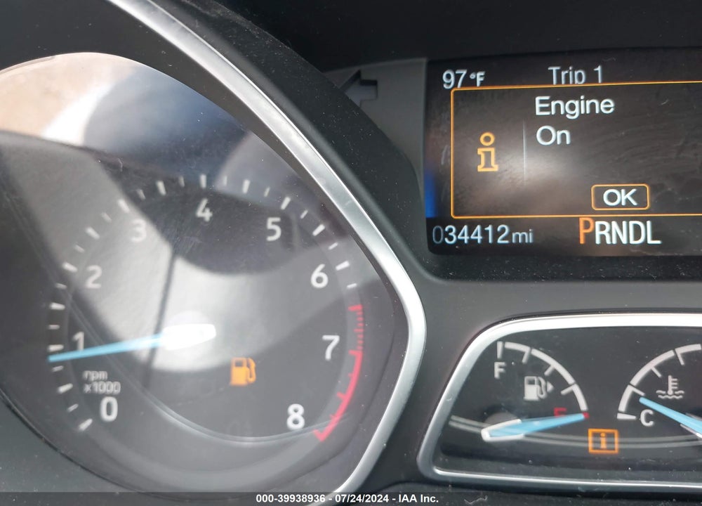 2018 FORD FOCUS SE VIN: 1FADP3K28JL321786