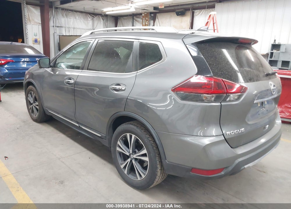2018 NISSAN ROGUE SL VIN: 5N1AT2MT5JC785512