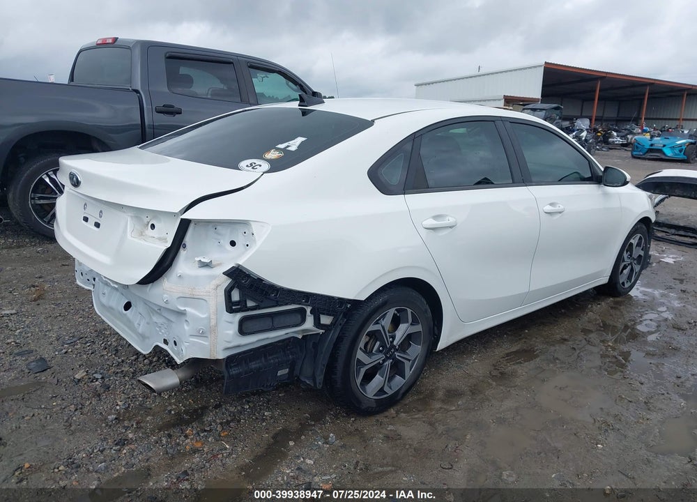 2019 KIA FORTE LXS VIN: 3KPF24ADXKE127880