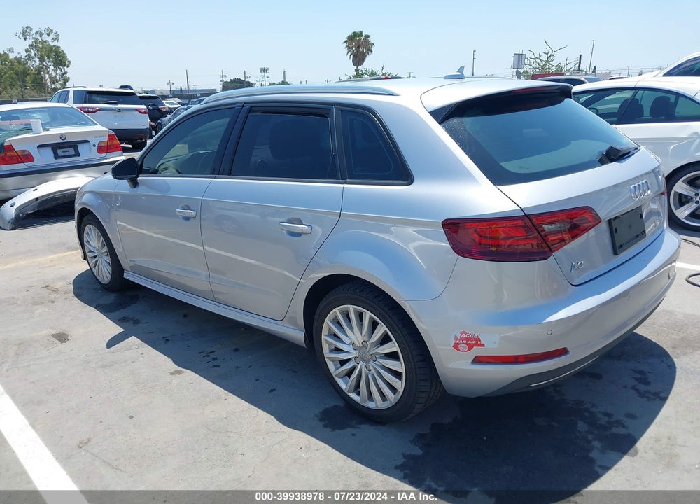 2016 AUDI A3 E-TRON 1.4T PREMIUM VIN: WAUUPBFF6GA085495