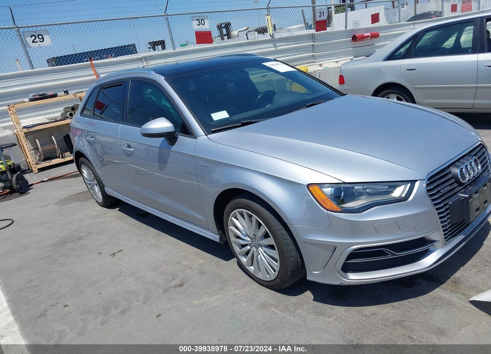 2016 AUDI A3 E-TRON 1.4T PREMIUM VIN: WAUUPBFF6GA085495