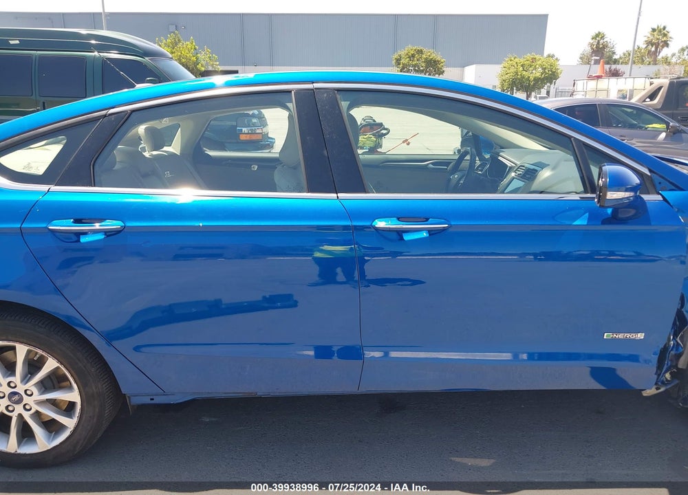 2017 FORD FUSION ENERGI SE LUXURY VIN: 3FA6P0PU1HR180797