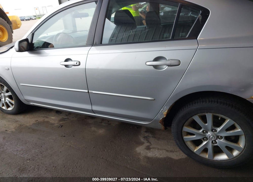 2007 MAZDA 3 I VIN: JM1BK32F271701228