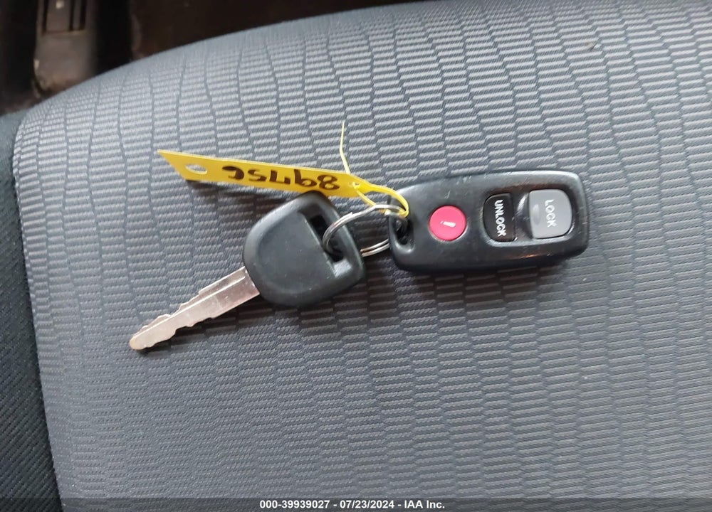 2007 MAZDA 3 I VIN: JM1BK32F271701228