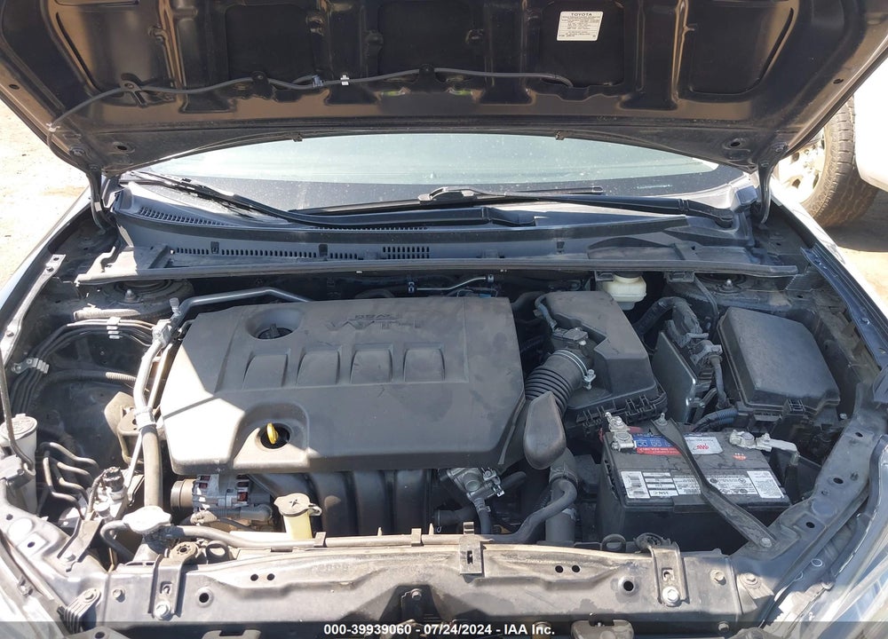 2017 TOYOTA COROLLA LE VIN: 5YFBURHE8HP658300