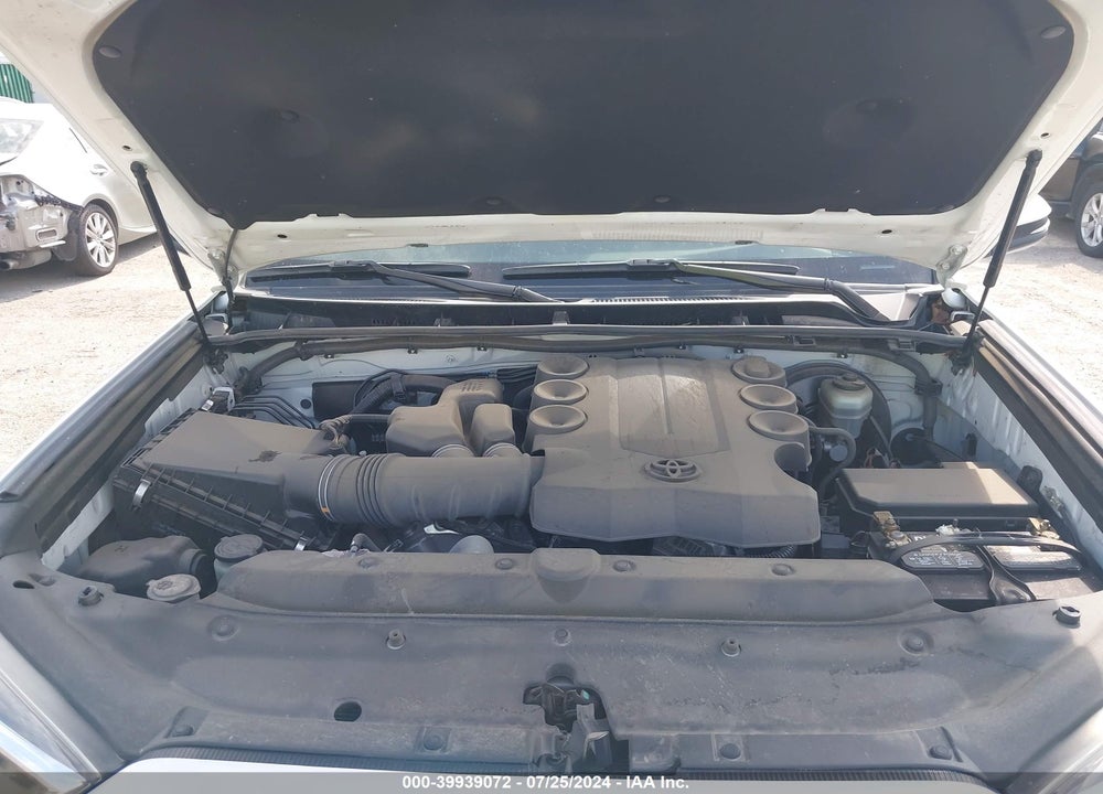 2019 TOYOTA 4RUNNER SR5 PREMIUM VIN: JTEZU5JR7K5191858