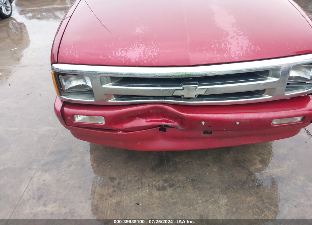 1997 CHEVROLET S-10 LS SPORTSIDE VIN: 1GCCS1945VK103560