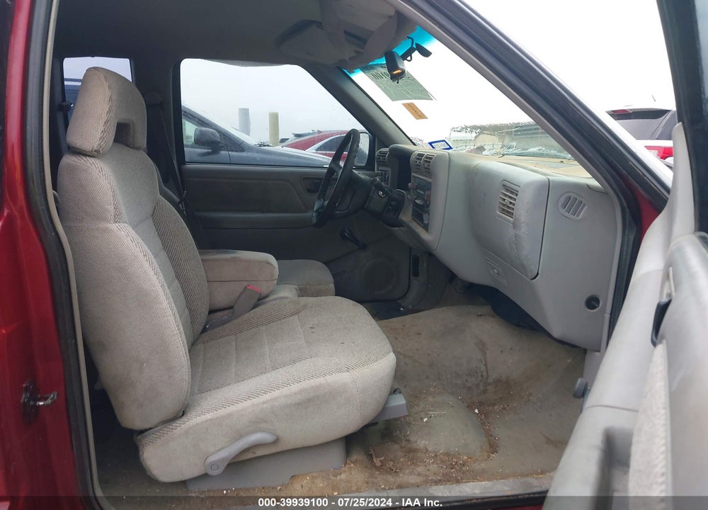 1997 CHEVROLET S-10 LS SPORTSIDE VIN: 1GCCS1945VK103560