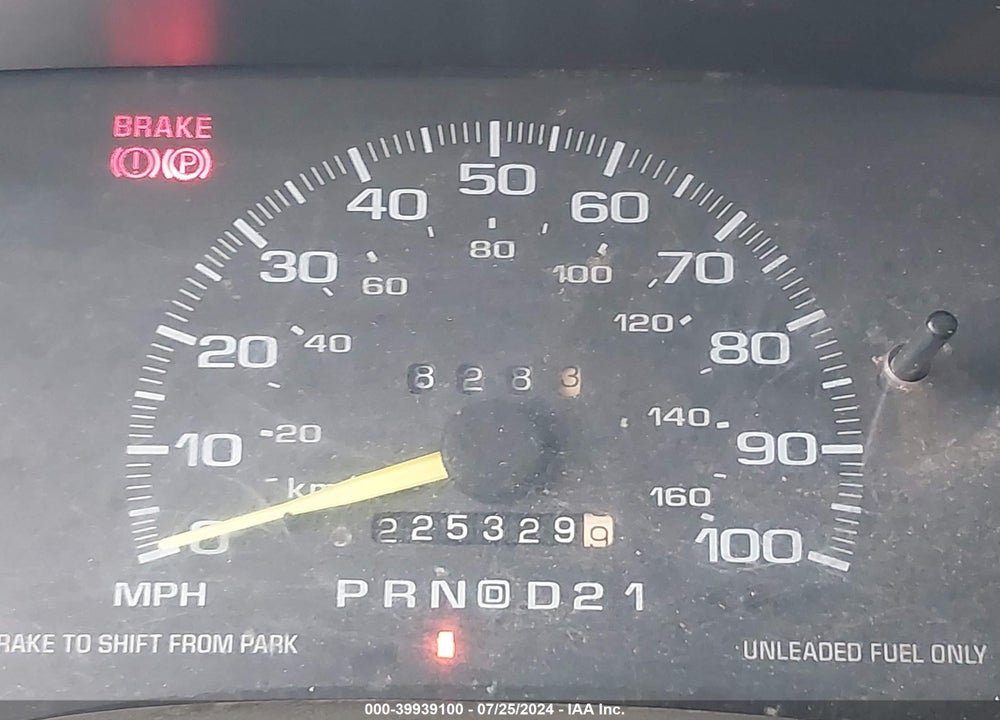 1997 CHEVROLET S-10 LS SPORTSIDE VIN: 1GCCS1945VK103560