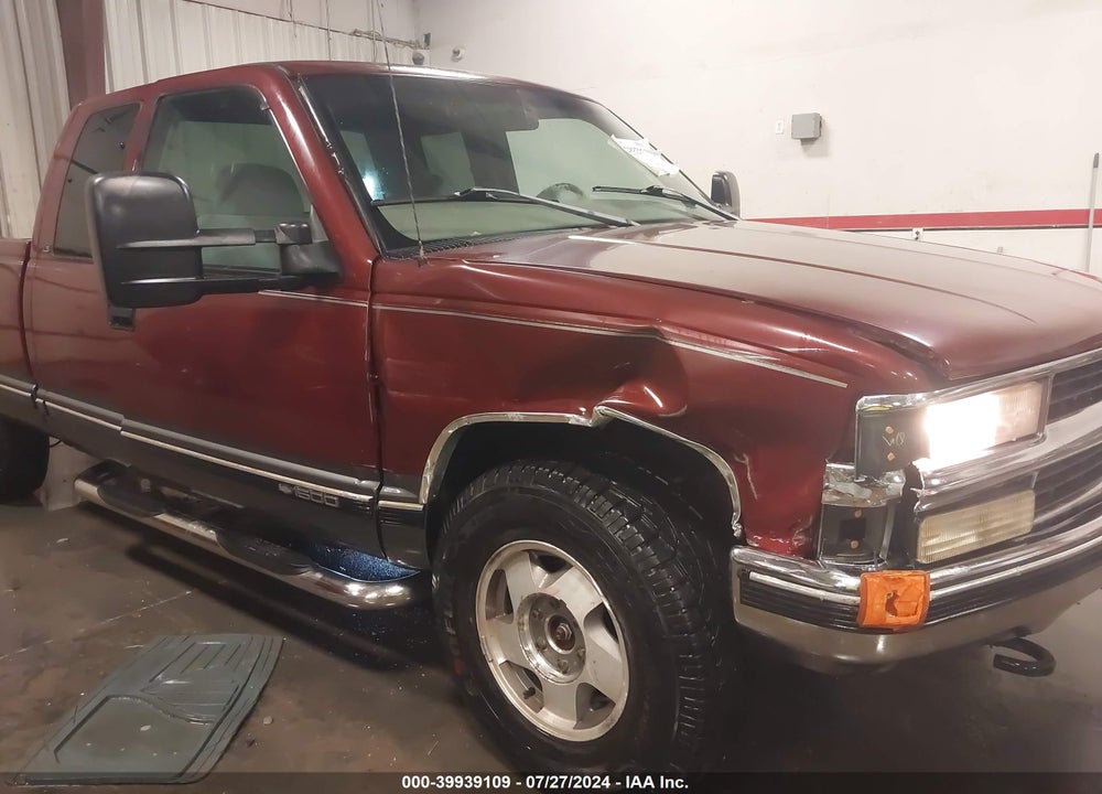 1999 CHEVROLET K1500 LS VIN: 1GCEK19R1XR131192