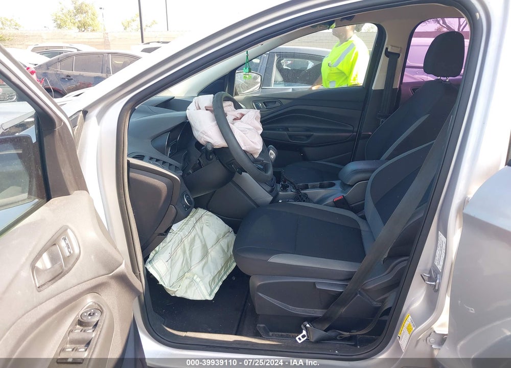 2016 FORD ESCAPE S VIN: 1FMCU0F73GUB16457
