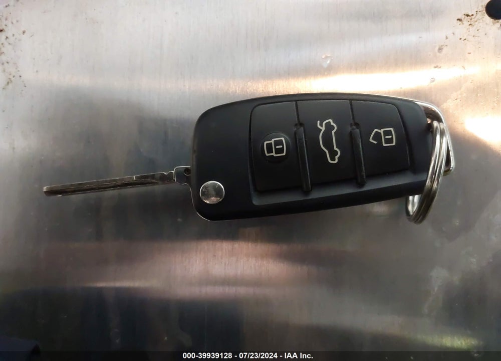 2007 AUDI A3 2.0T VIN: WAUNF78P77A120216