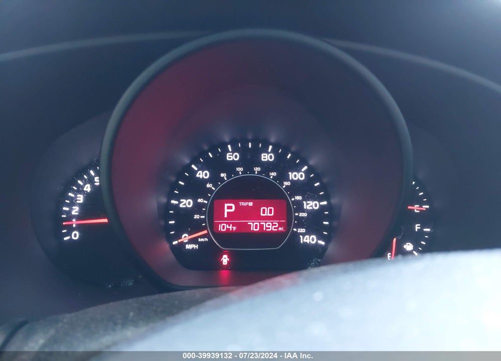 2018 KIA SOUL VIN: KNDJN2A29J7620050
