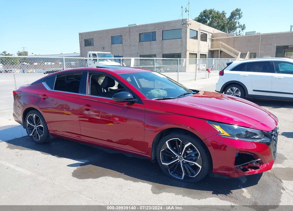 2024 NISSAN ALTIMA SR FWD VIN: 1N4BL4CV9RN402586