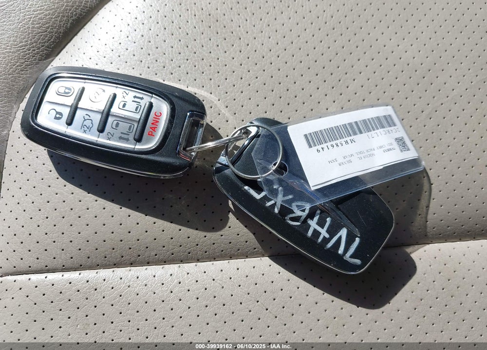 2021 CHRYSLER PACIFICA HYBRID TOURING L VIN: 2C4RC1L71MR586149