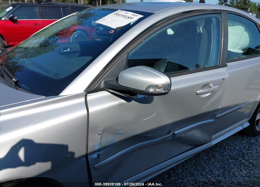 2009 VOLVO S40 T5 R-DESIGN VIN: YV1MH672092453258