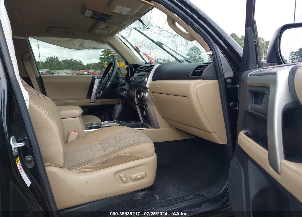 2011 TOYOTA 4RUNNER SR5 V6 VIN: JTEZU5JR0B5027190