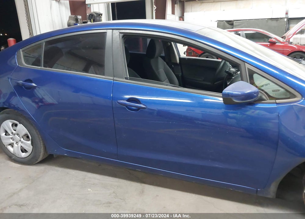 2017 KIA FORTE LX VIN: 3KPFL4A76HE116147