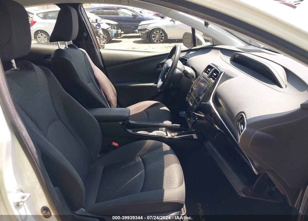 2016 TOYOTA PRIUS THREE VIN: JTDKARFU9G3526821