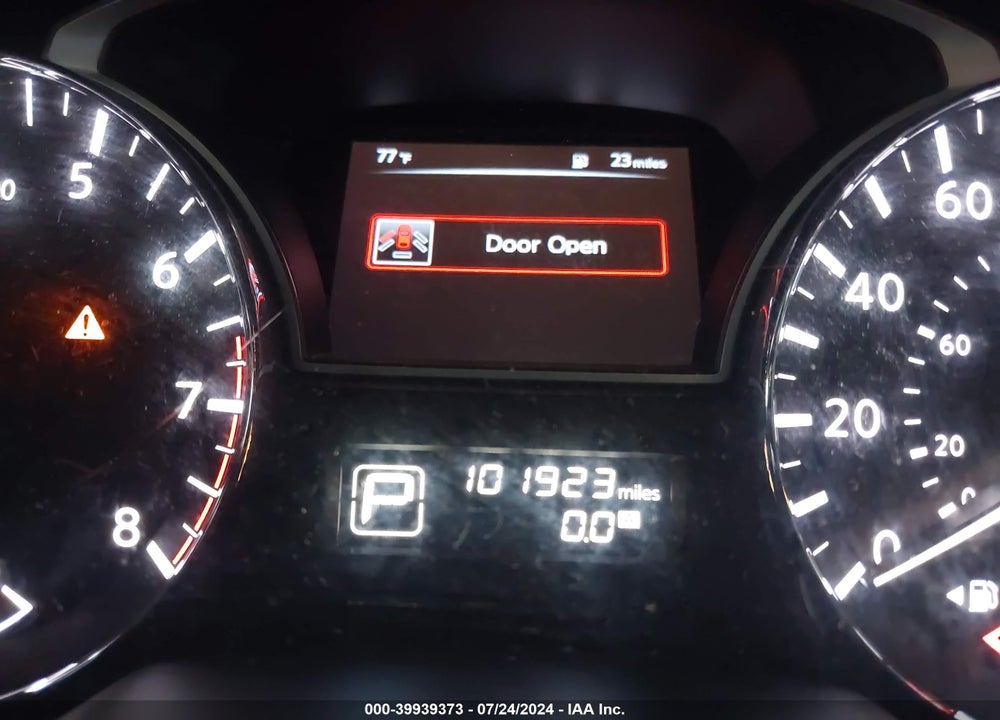 2015 NISSAN PATHFINDER SV VIN: 5N1AR2MN8FC694628