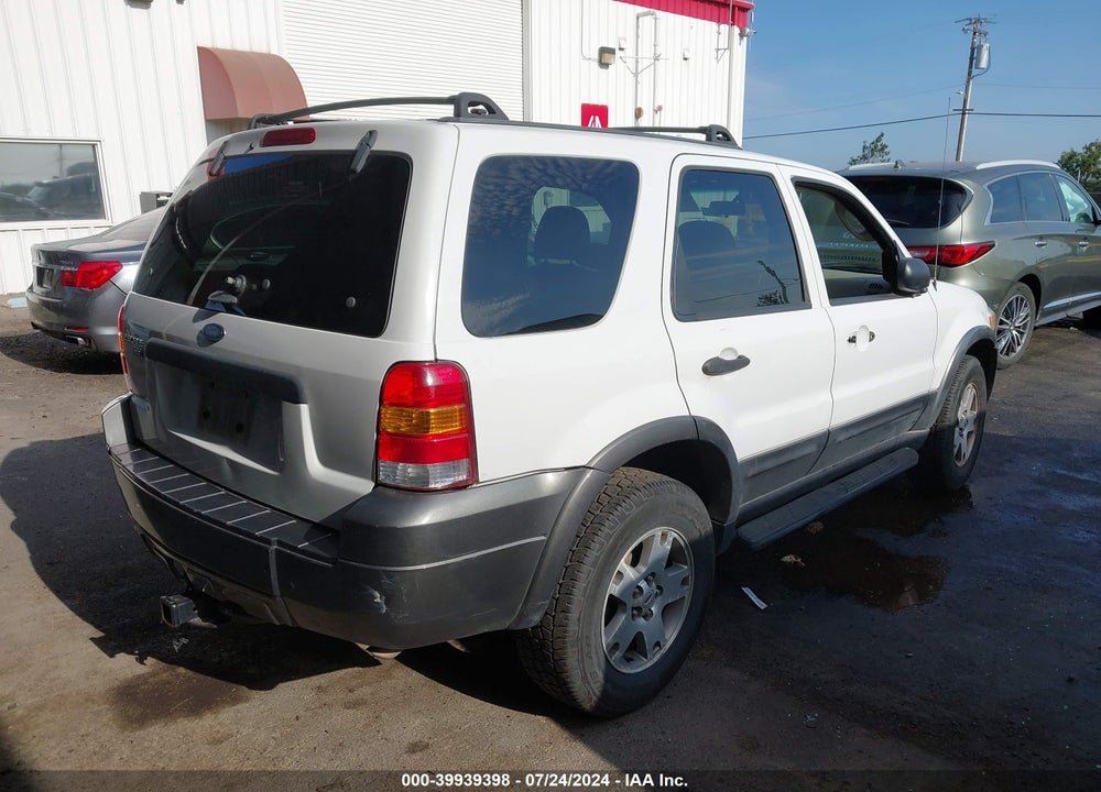2005 FORD ESCAPE XLT VIN: 1FMYU03165KA07988