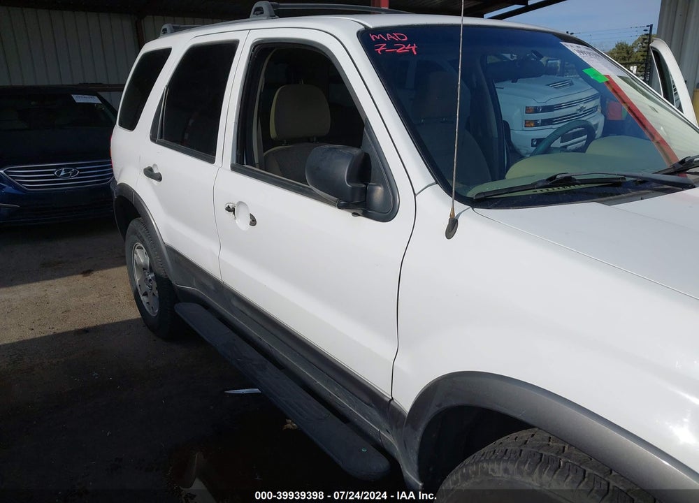 2005 FORD ESCAPE XLT VIN: 1FMYU03165KA07988
