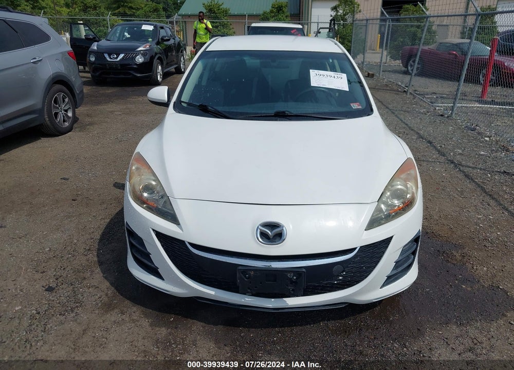 2011 MAZDA 3 I SPORT VIN: JM1BL1UG6B1421392
