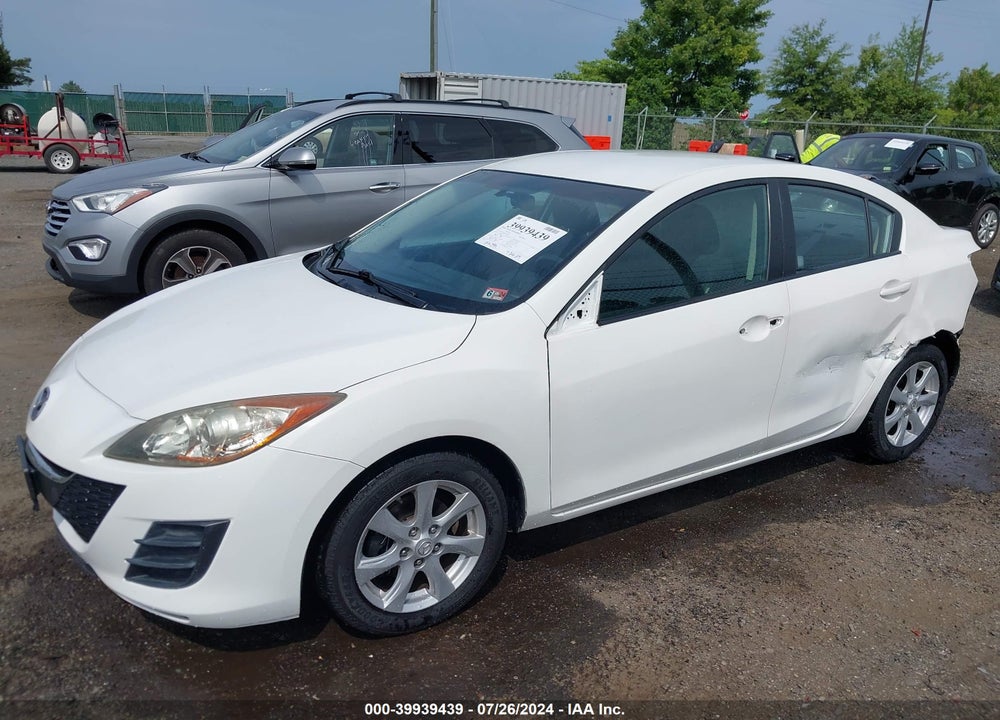 2011 MAZDA 3 I SPORT VIN: JM1BL1UG6B1421392