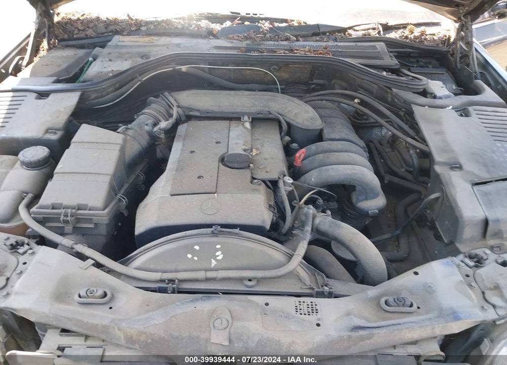 1999 MERCEDES-BENZ S 320 VIN: WDBGA33G2XA429200