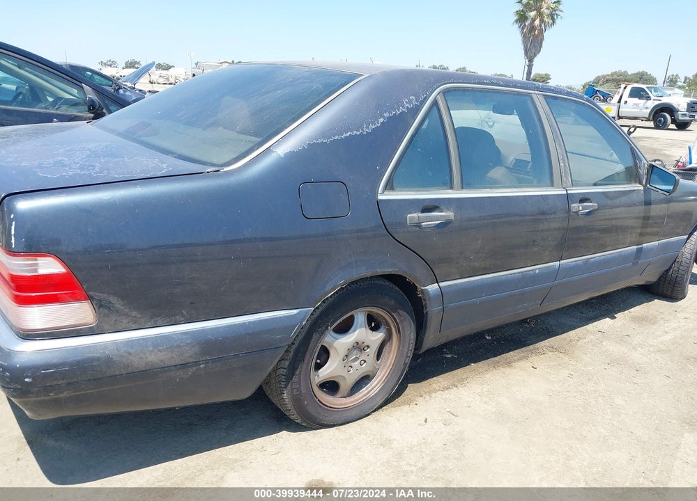 1999 MERCEDES-BENZ S 320 VIN: WDBGA33G2XA429200